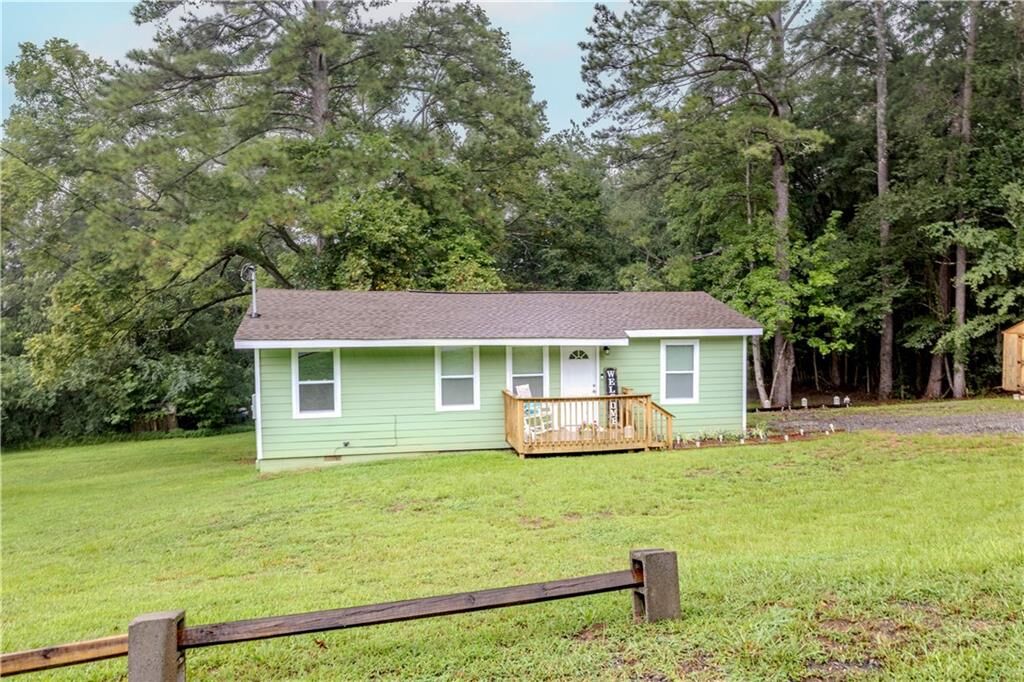 Property Photo: 876 Barker Road GA 30165
