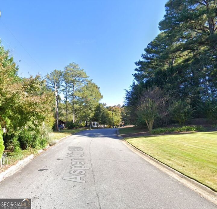 Property Photo:  3207 Aspen Circle  GA 30078 