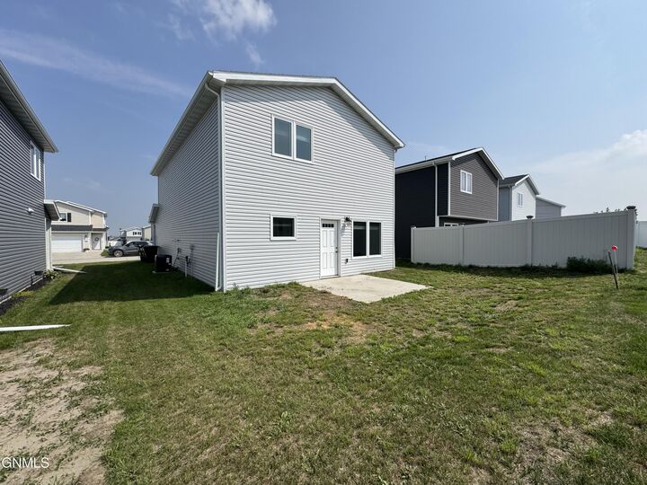 Property Photo:  6985 Majestic Loop  ND 58504 
