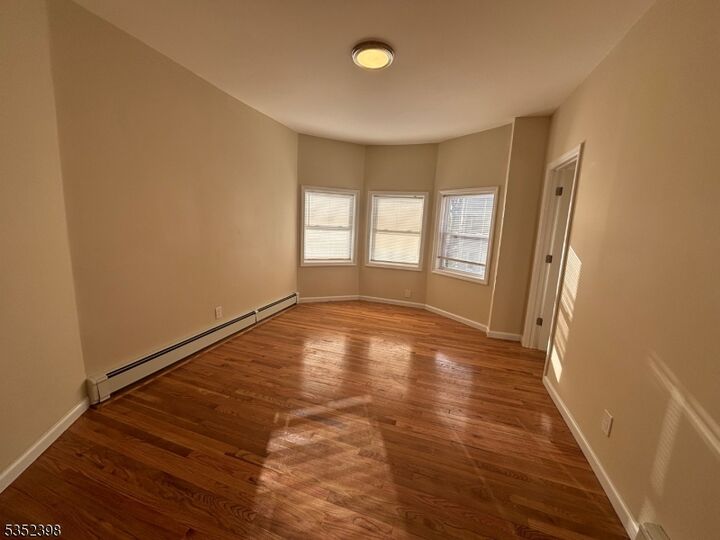 Property Photo:  42 Maple Ave 2  NJ 07111 