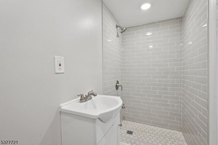 Property Photo:  711 Indian Rd  NJ 07470 
