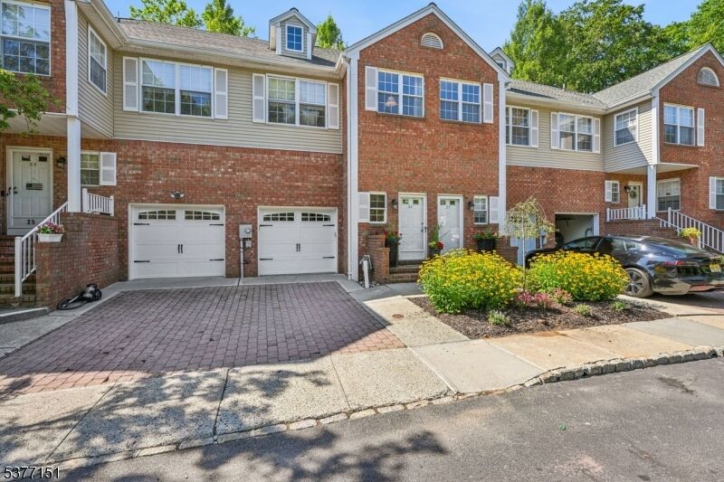 Property Photo:  24 Berkeley Sq 24  NJ 07922 
