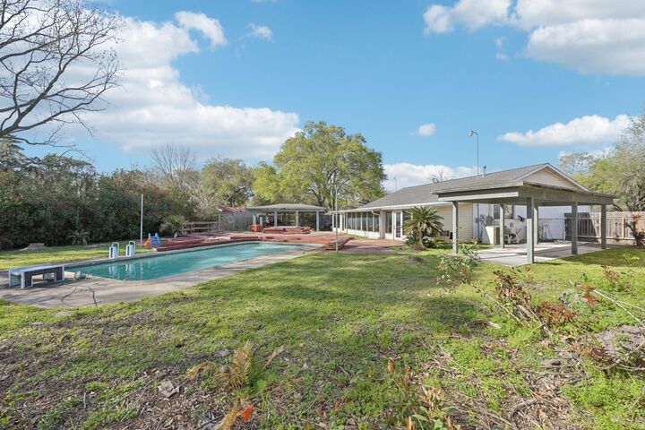 Property Photo:  5347 Inwood Drive  TX 77493 