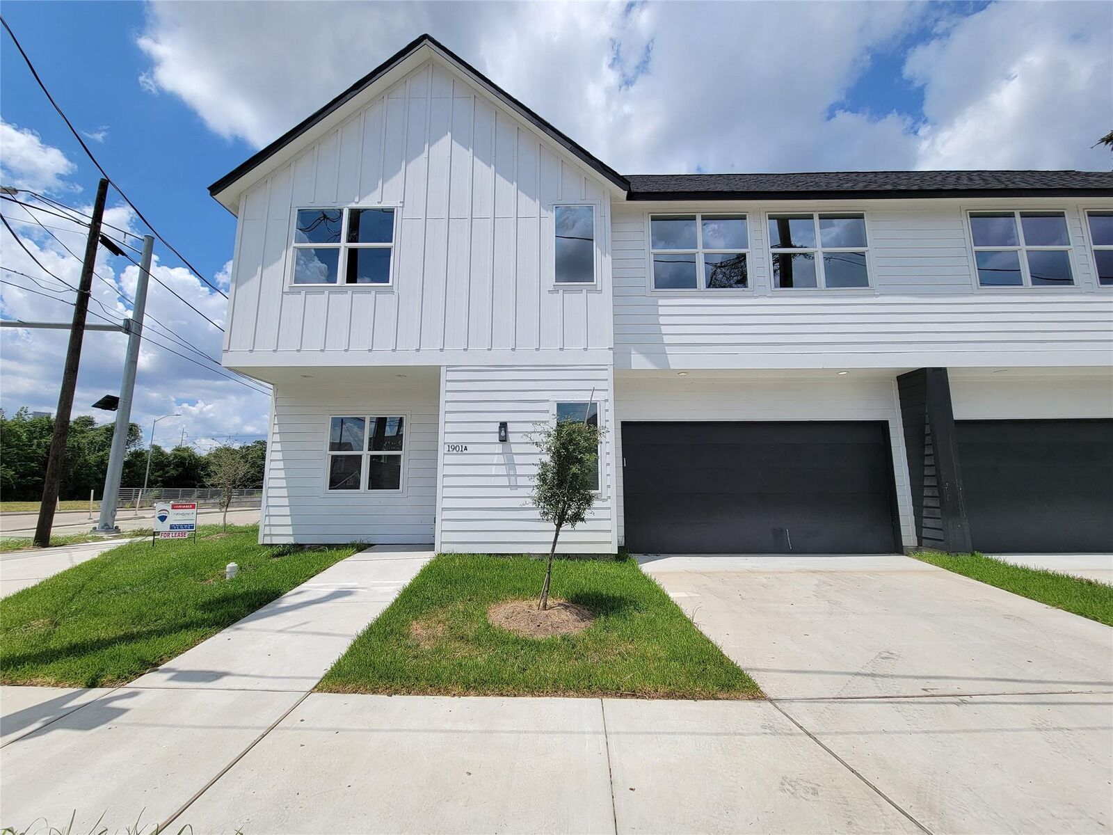 Property Photo:  1901 Mary Street A  TX 77026 