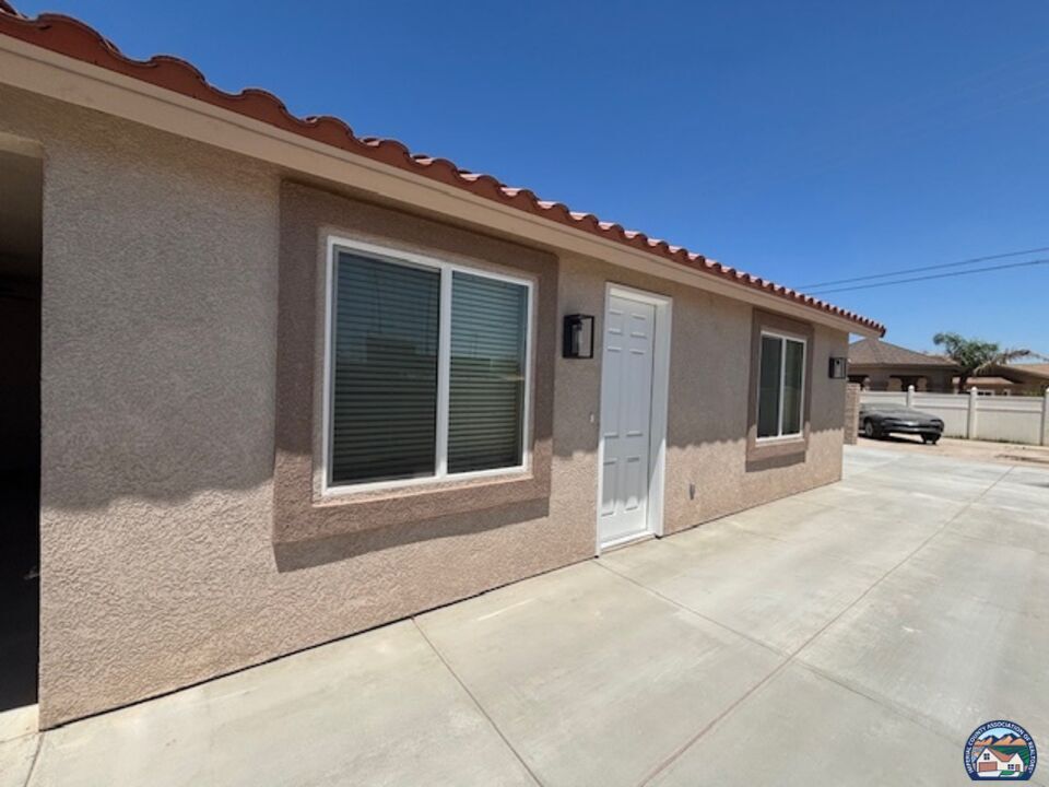 Property Photo:  412 S E St 102  CA 92251 