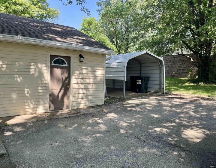 Property Photo: 611 Russell Road IN 47610