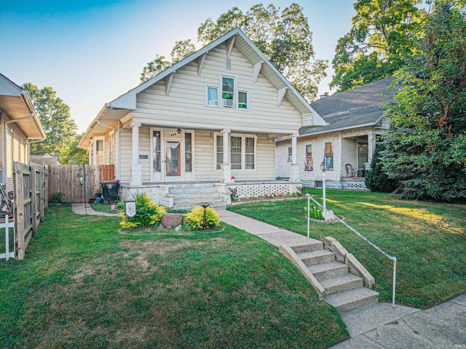 Property Photo:  523 N Canal Street  IN 47620 