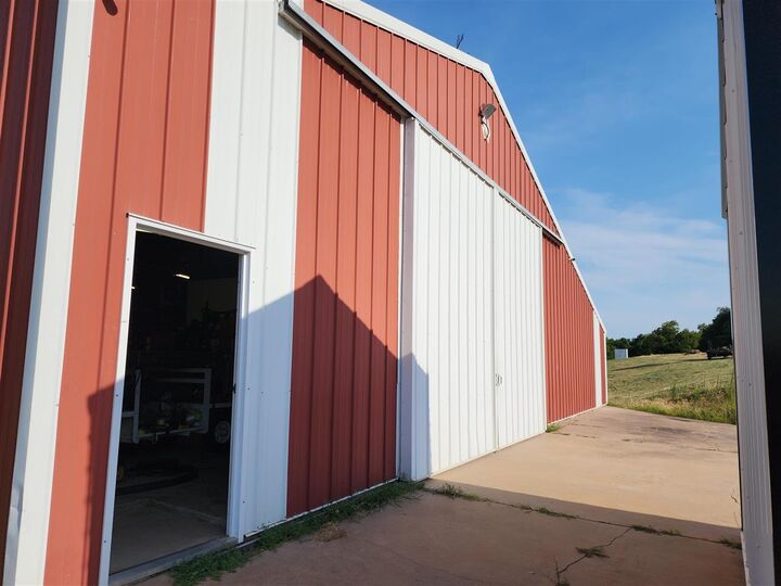 Property Photo: 25051 Cr 1420 OK