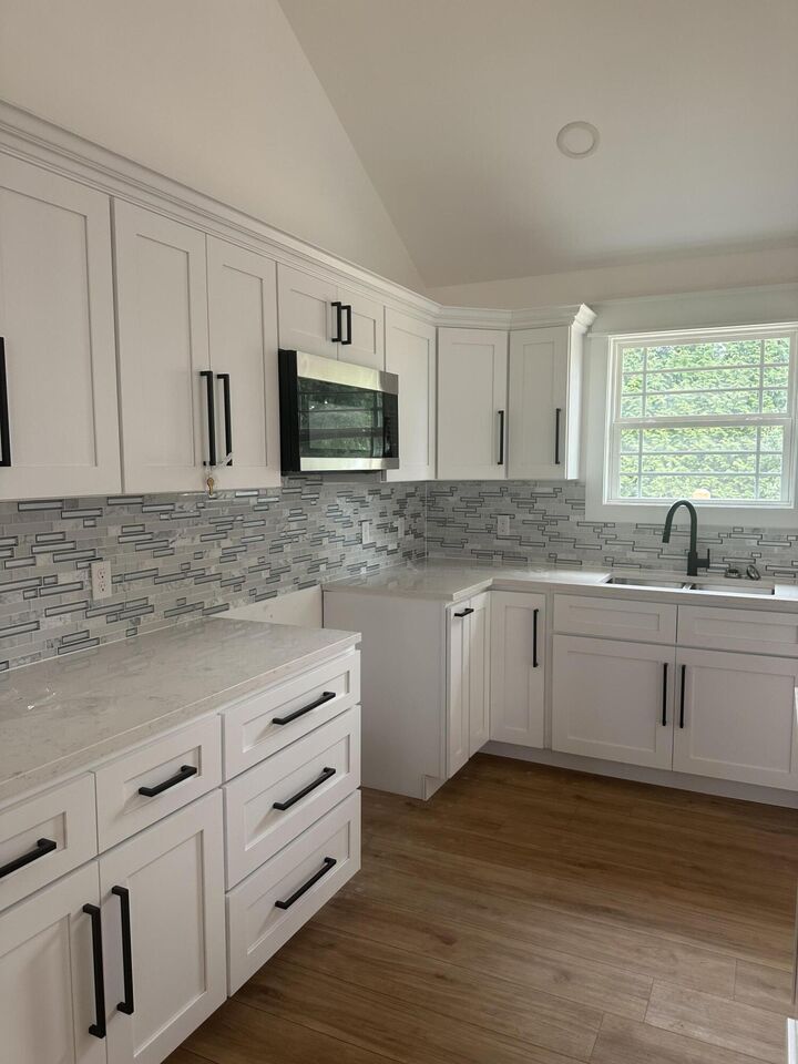 Property Photo:  161 Carriage Court  KY 42503 