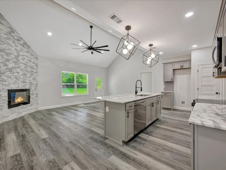 Property Photo:  1618 Paul Avenue  TX 75901 