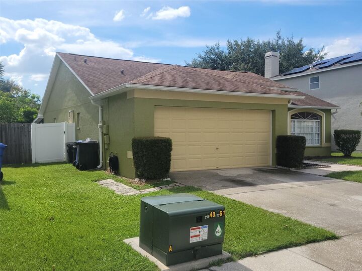 Property Photo:  1213 Sweet Gum Drive  FL 33511 
