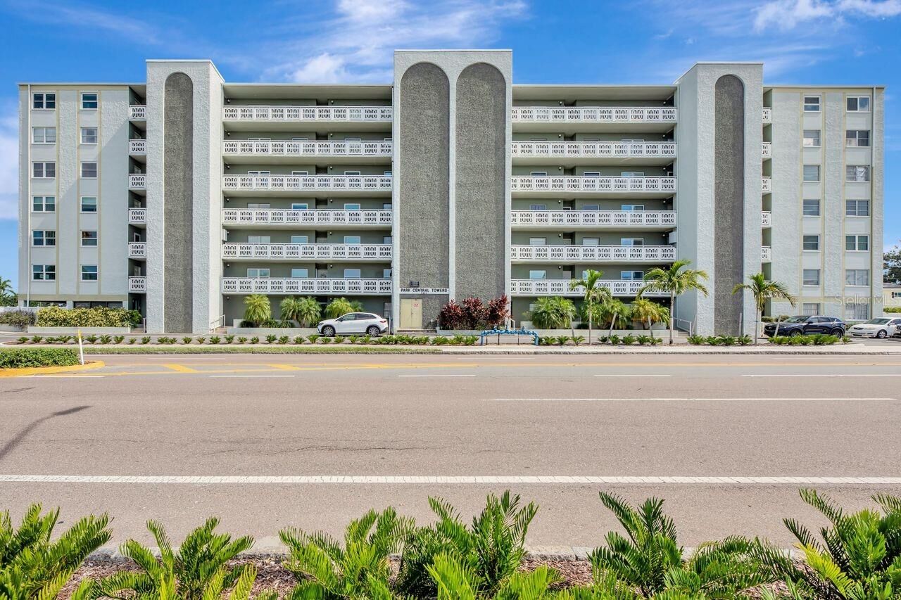 Property Photo:  7321 Central Avenue 303  FL 33710 
