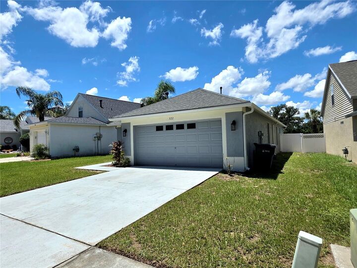 Property Photo: 322 Summer Sails Drive FL 33594