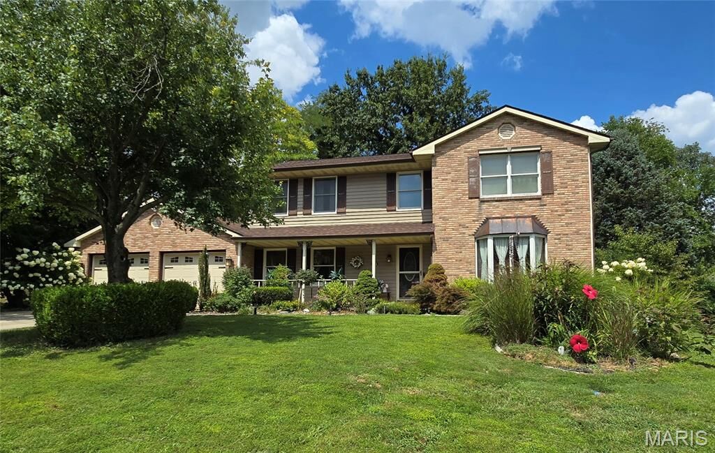 Property Photo: 1904 Pinehurst Court IL 62234