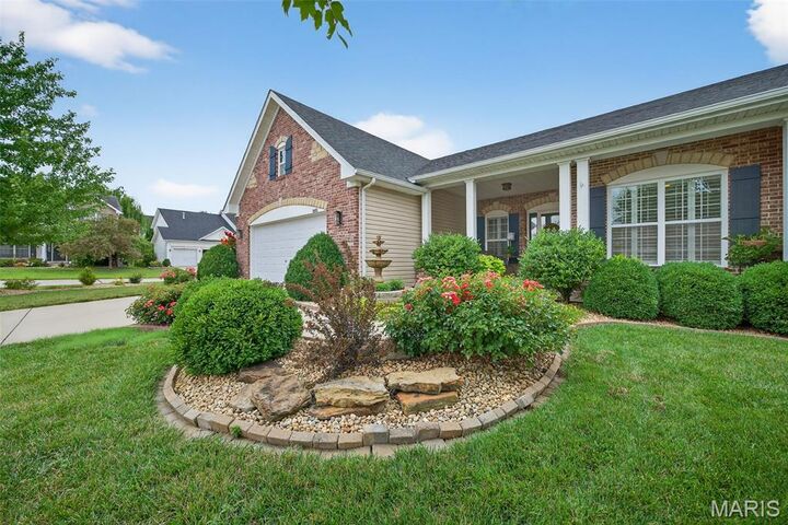 Property Photo:  1401 Noyack Drive  MO 63366 