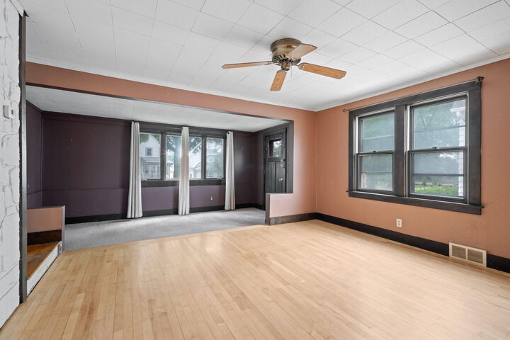 Property Photo: 231 N 72nd St WI 53213
