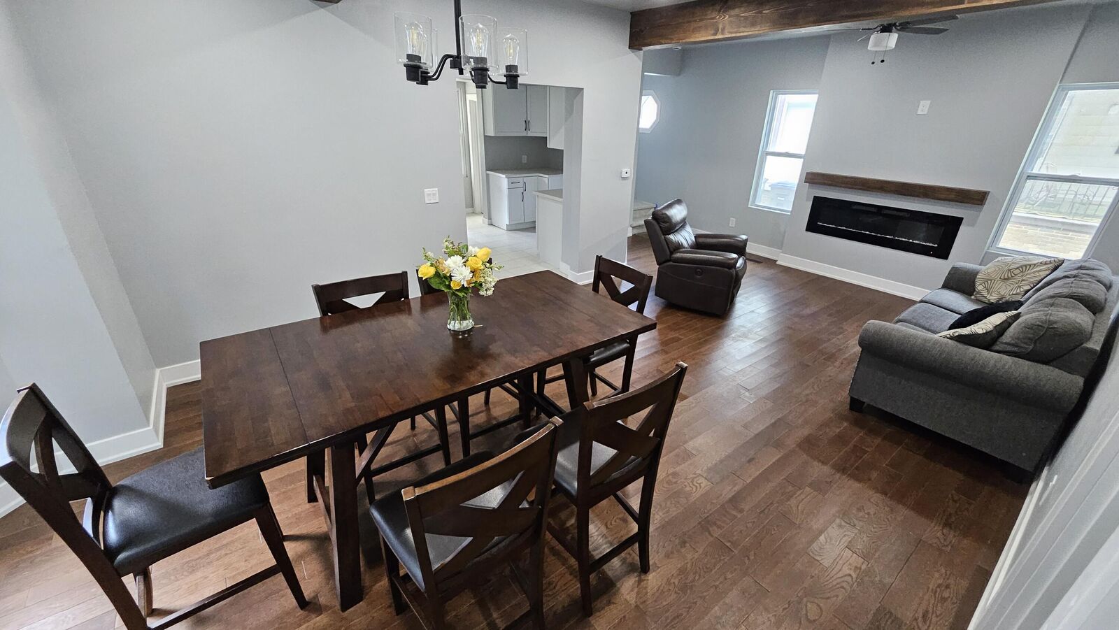 Property Photo: 2104 N 10th St WI 53081