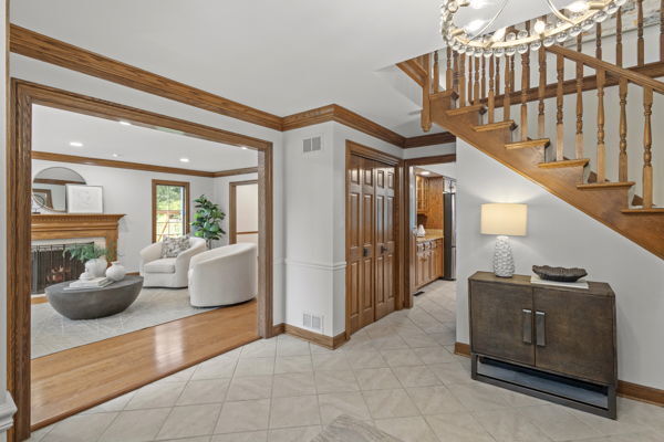 Property Photo: 1 Hidden Lake Drive IL 60527