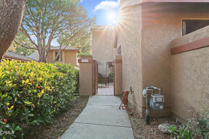 Property Photo:  3675 Via Pacifica Walk  CA 93035 
