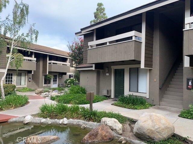 Property Photo: 118 Streamwood CA 92620