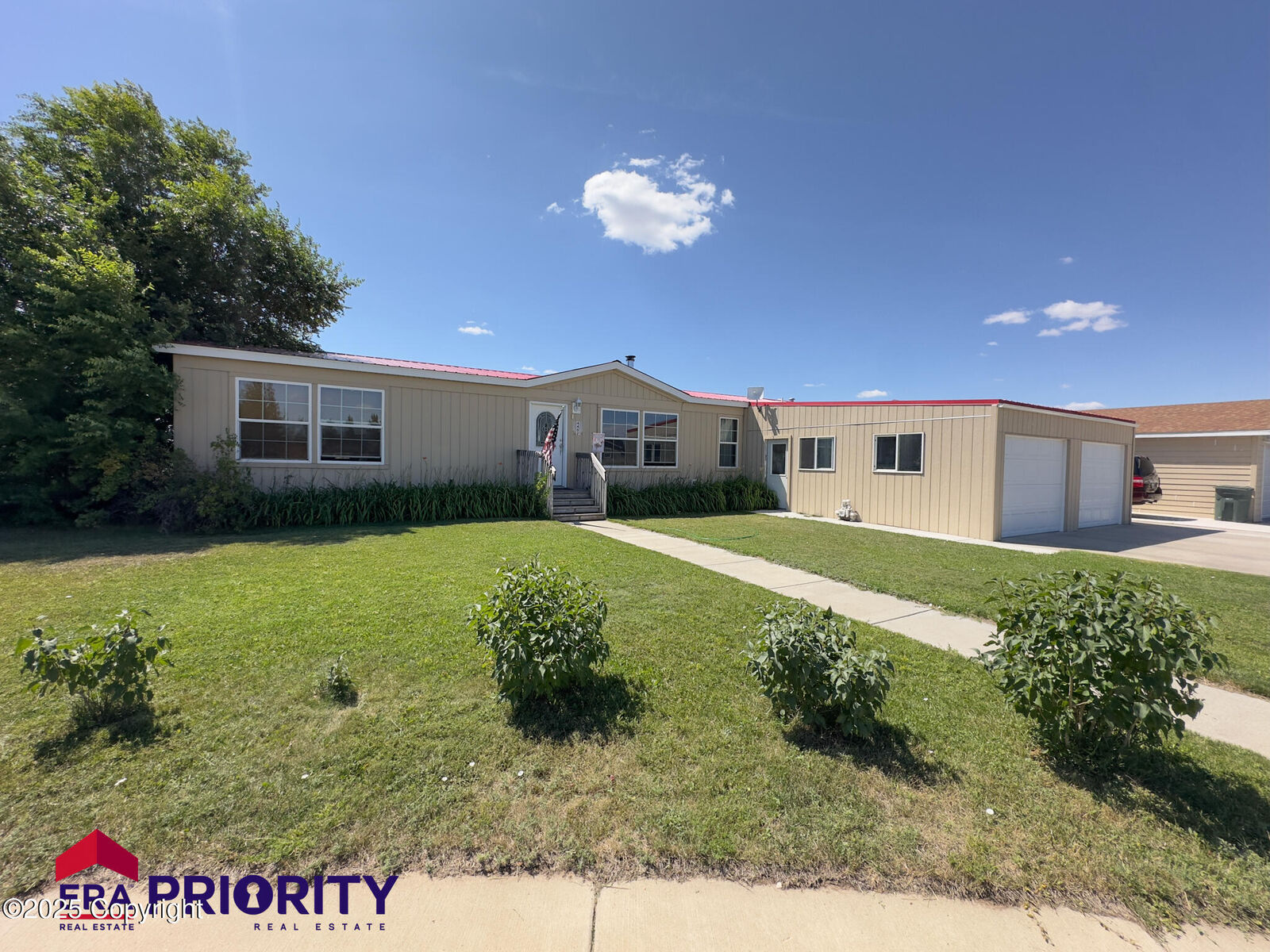 Property Photo: 4402 Daylight Ct - WY 82718