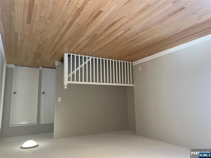 Property Photo:  486 Blanchard Terrace 78  NJ 07601 