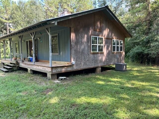 Property Photo: 24514 Peterson Rd Road LA 70450