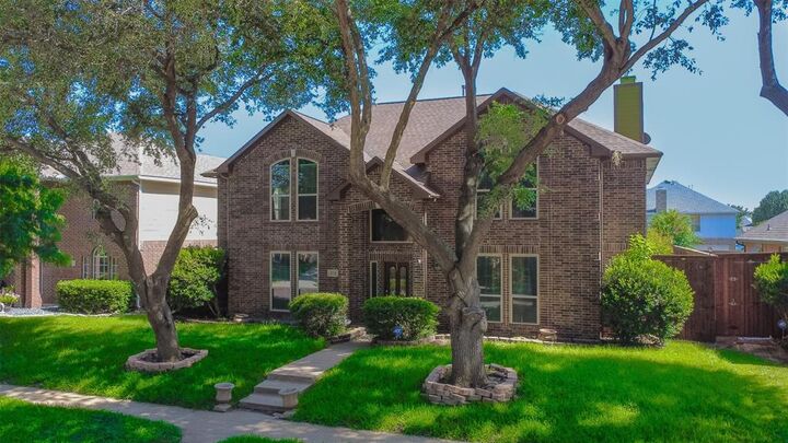2713 Water Oak Drive  Grand Prairie TX 75052 photo