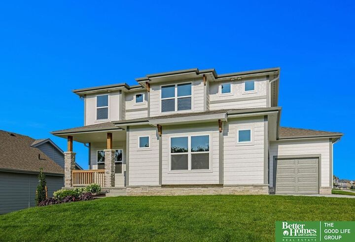 Property Photo:  8701 N 177th Street  NE 68007 