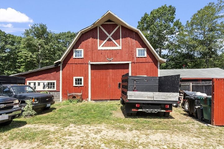 Property Photo:  171 South Rd  MA 01468 