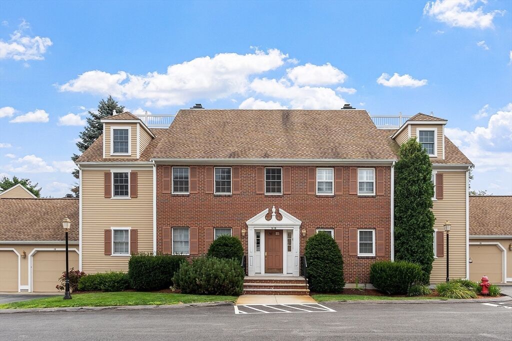 Property Photo:  13 Weatherly Drive 13  MA 01970 
