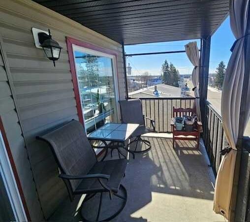 Property Photo:  5037 7 Avenue 308  AB T7E 0A8 