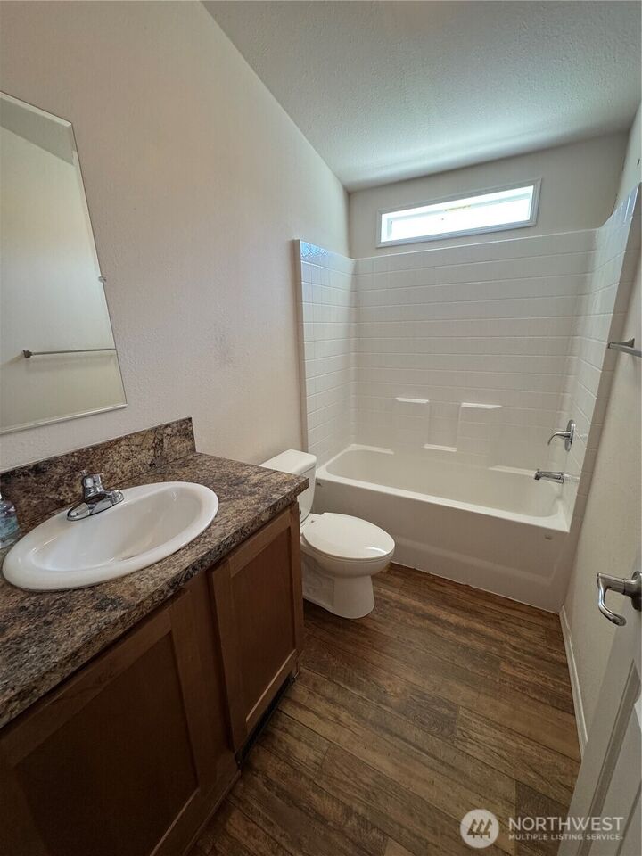 210  37th Street SE 64  Auburn WA 98002 photo