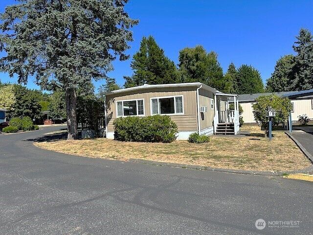 Property Photo:  2350  Douglas Road 20  WA 98248 