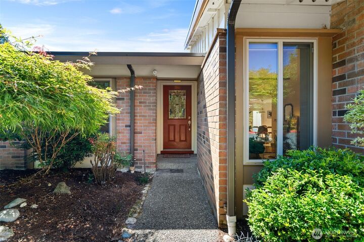 Property Photo:  16148 NE 15th Street 12  WA 98008 