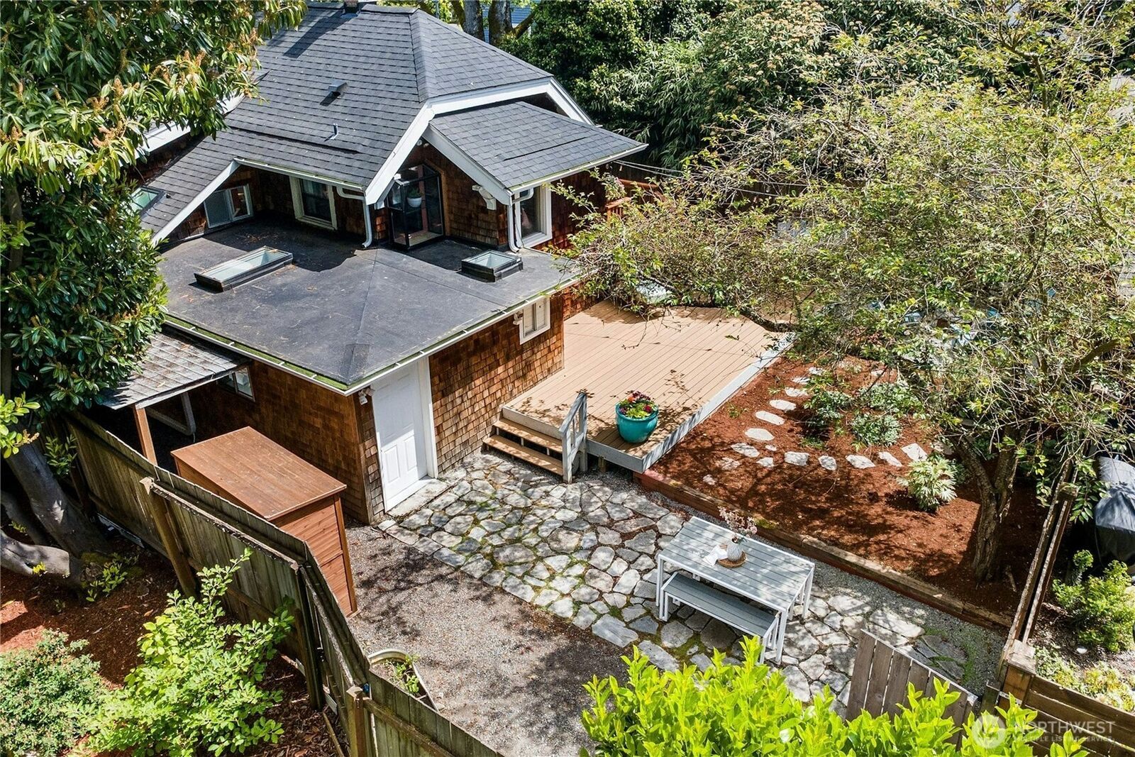 Property Photo:  7141  47th Avenue SW  WA 98136 