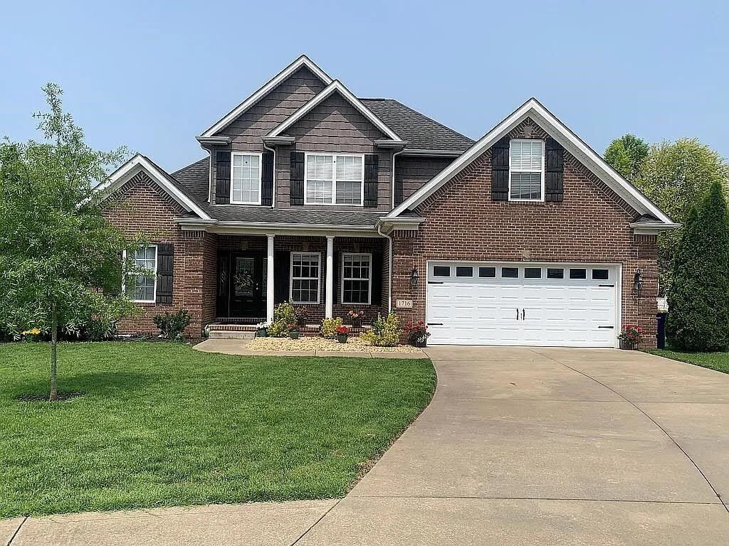 Property Photo: 1716 Glen Echo Court KY 42104