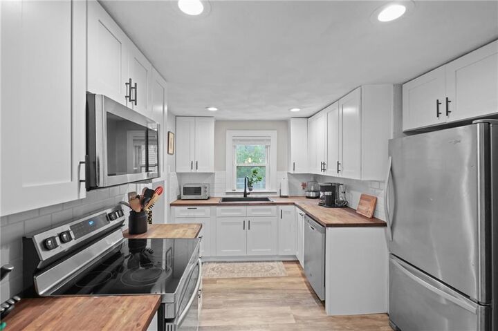 Property Photo:  75 Smith Avenue  RI 02828 