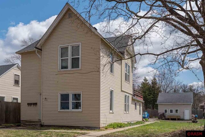 Property Photo:  1531 N 2nd Street  MN 56001 