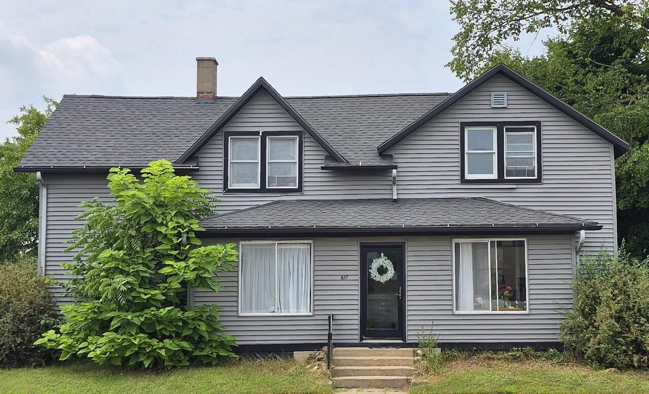 Property Photo:  617 Hollister Avenue  WI 54660