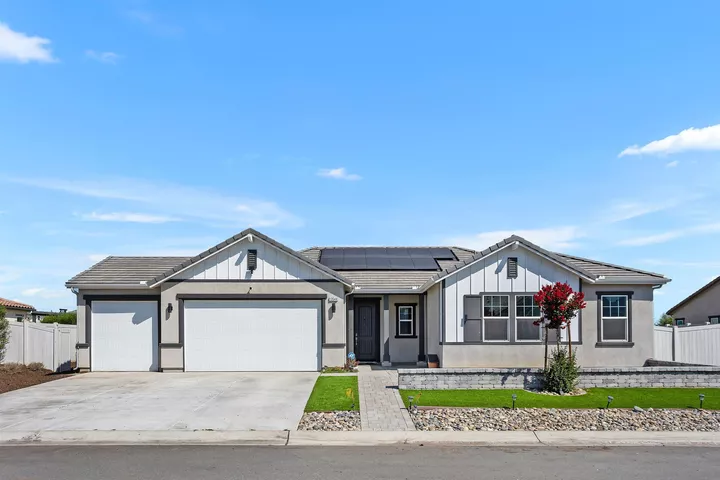 Property Photo: 13544 Walsh Way CA 92082