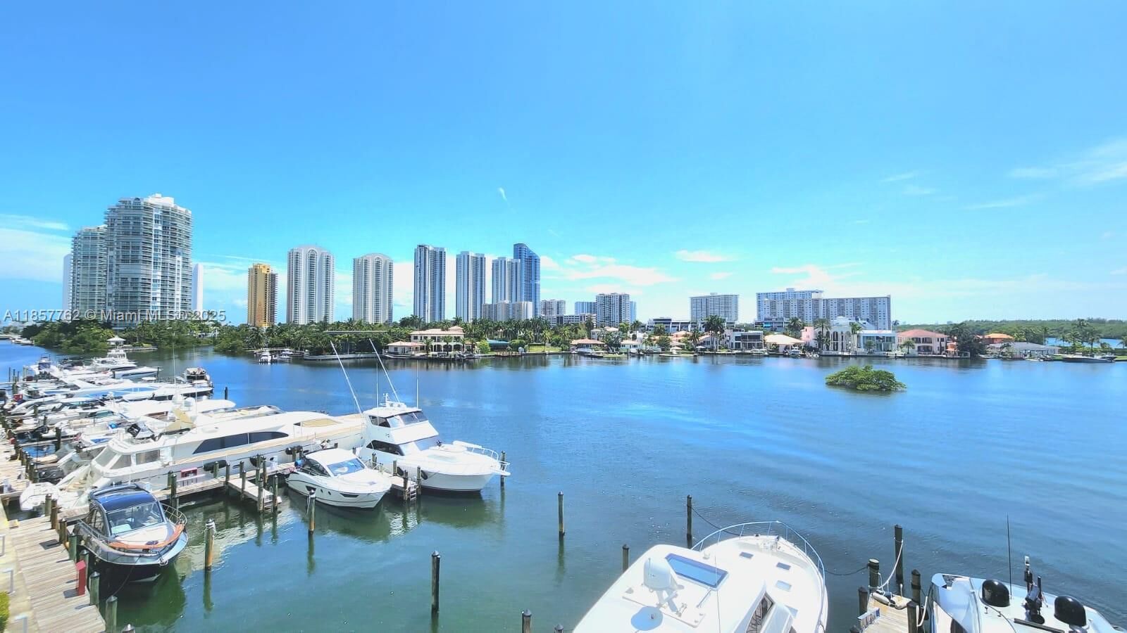 Property Photo:  400 Sunny Isles Blvd 515  FL 33160 