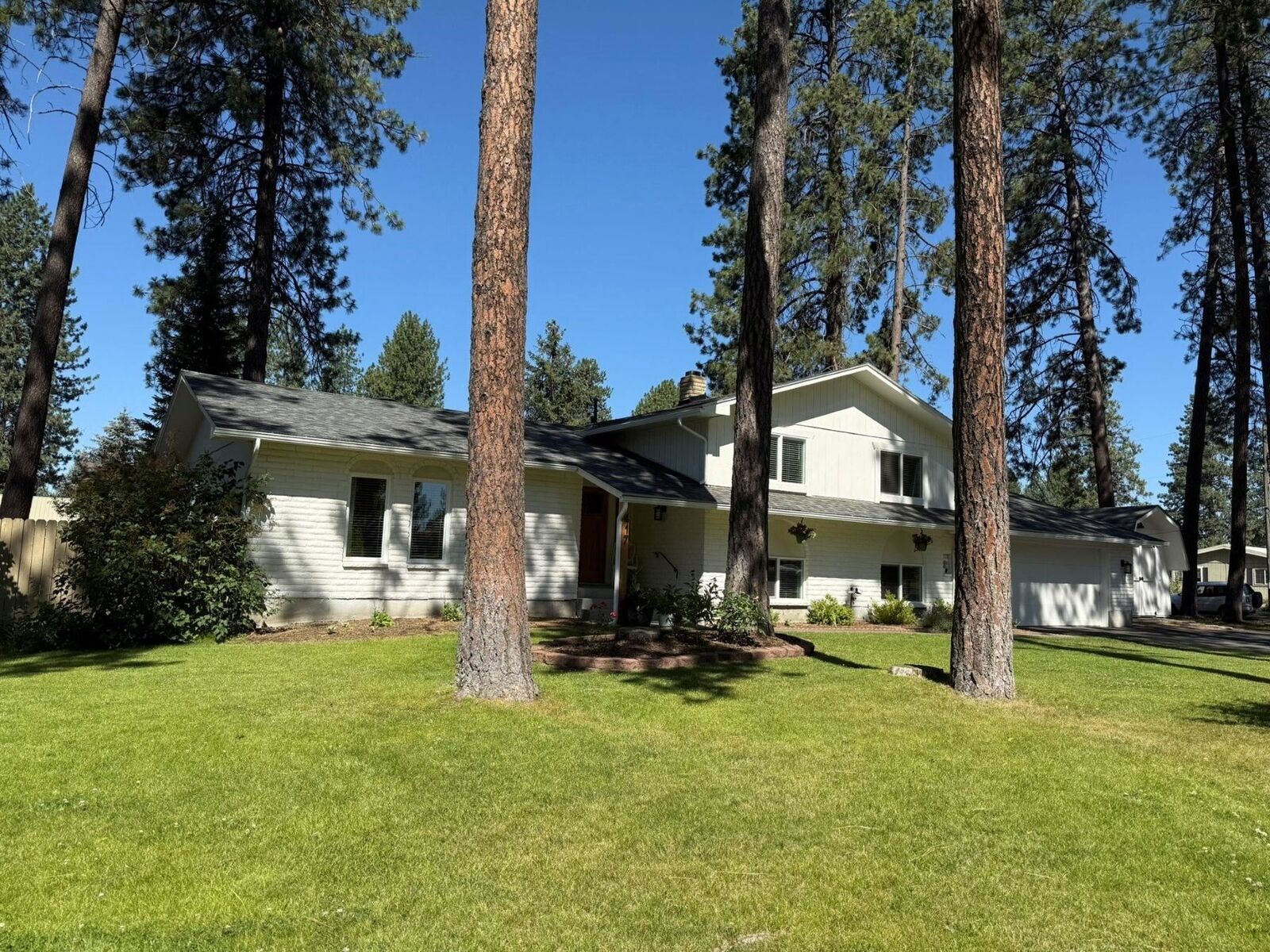 Property Photo: 417 N Colville Rd WA 99006