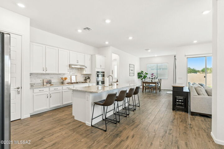 Property Photo:  5190 W Ridgemont Court  AZ 85742 