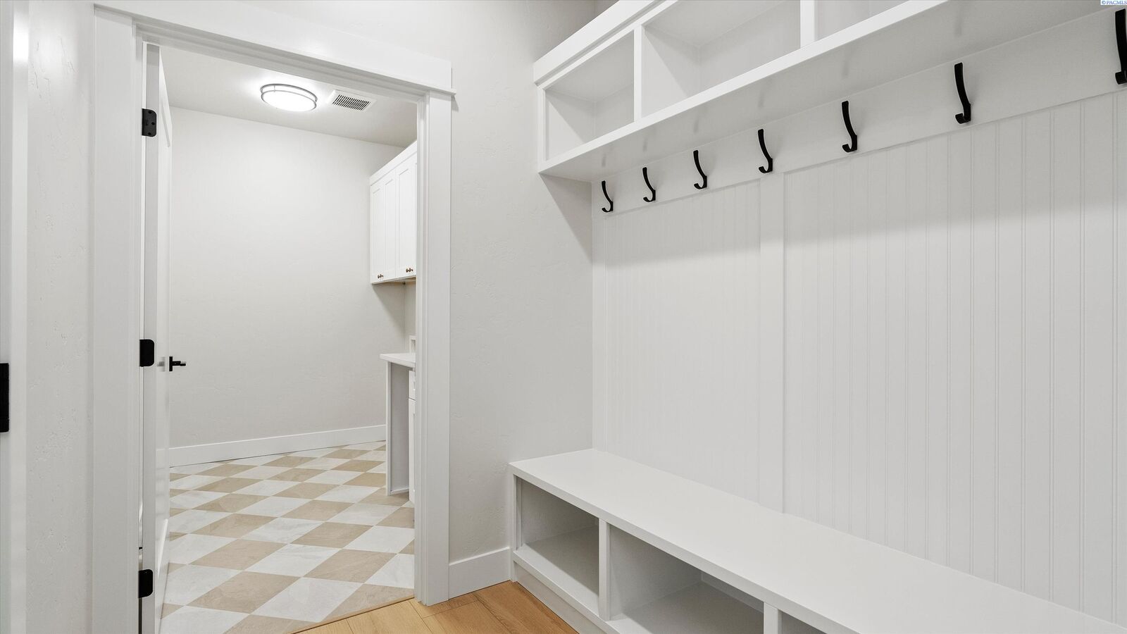 Property Photo:  3746 Scout Street  WA 99352 
