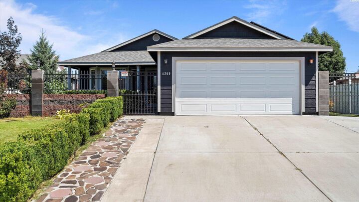 4209 Bond Lane  Pasco WA 99301 photo