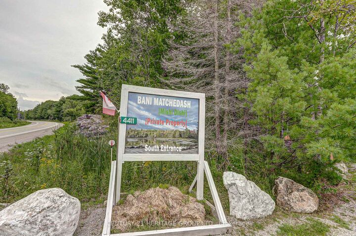 Photo de la propriété:  4411 Upper Big Chute Road  ON L0K 1E0 