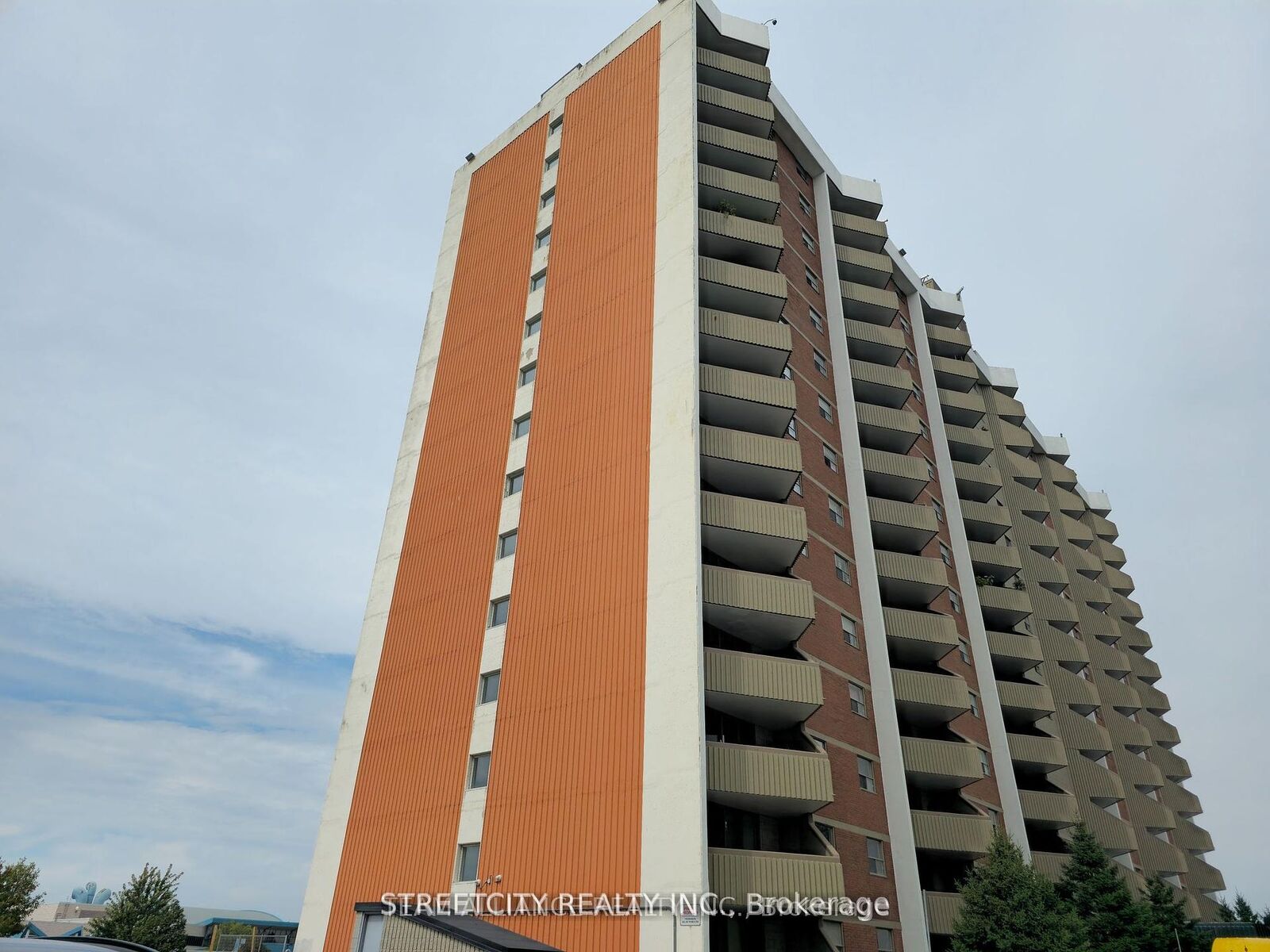 Property Photo:  1103 Jalna Boulevard 712  ON N6E 2W8 