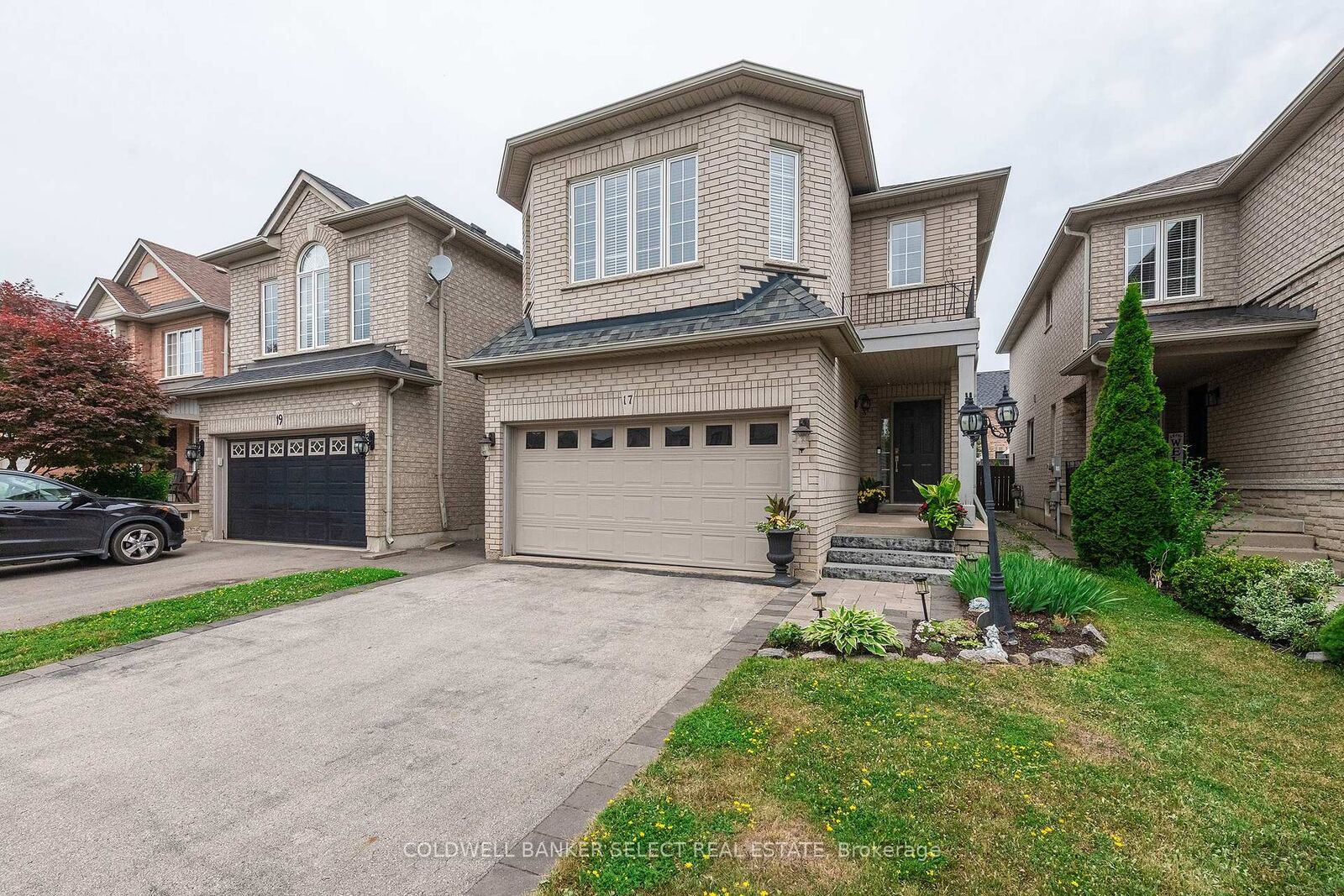 Photo de la propriété:  17 Cedargrove Road  ON L7E 2L4 
