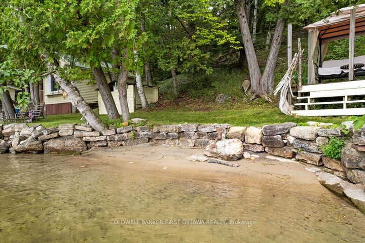 Property Photo:  4712 Briton Houghton Bay Road  ON K0G 1V0 